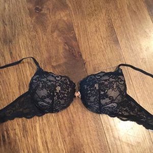 Lightly padded black lacey Victoria’s Secret 34C